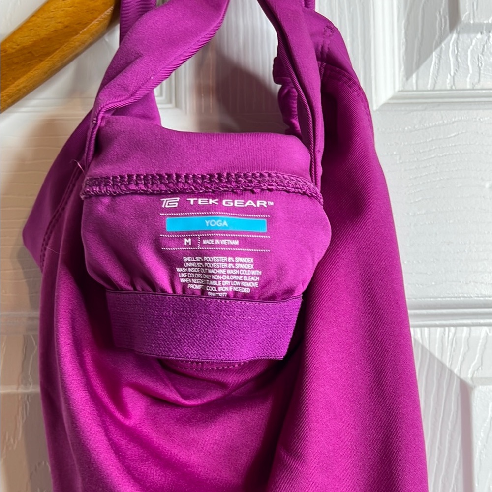 Yoga set Capri Leggings with tank top - Picture 7 of 7